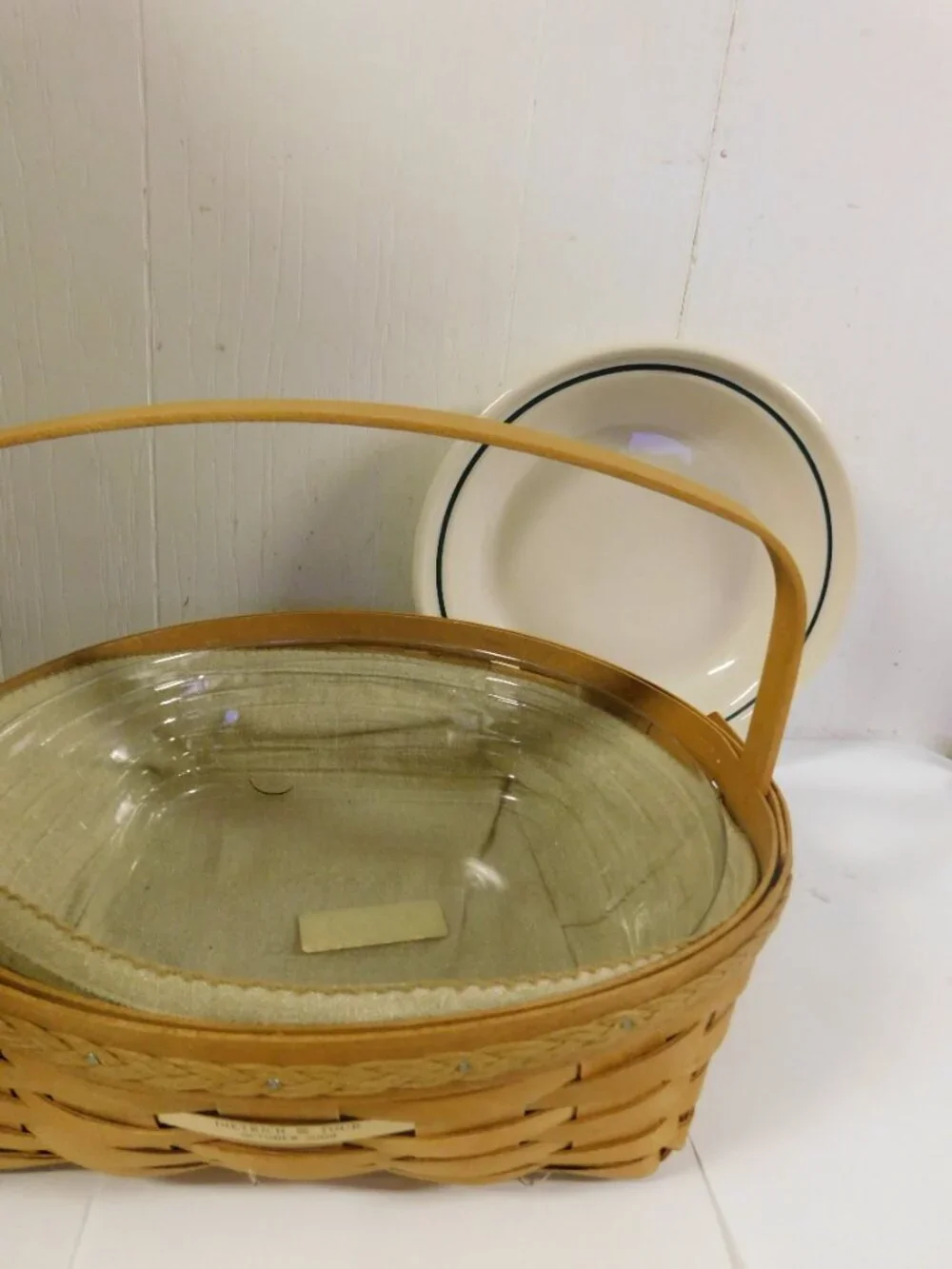 2009 Longaberger Fancy Round Pie Baker Basket Protector & Pottery Pie Baker USA